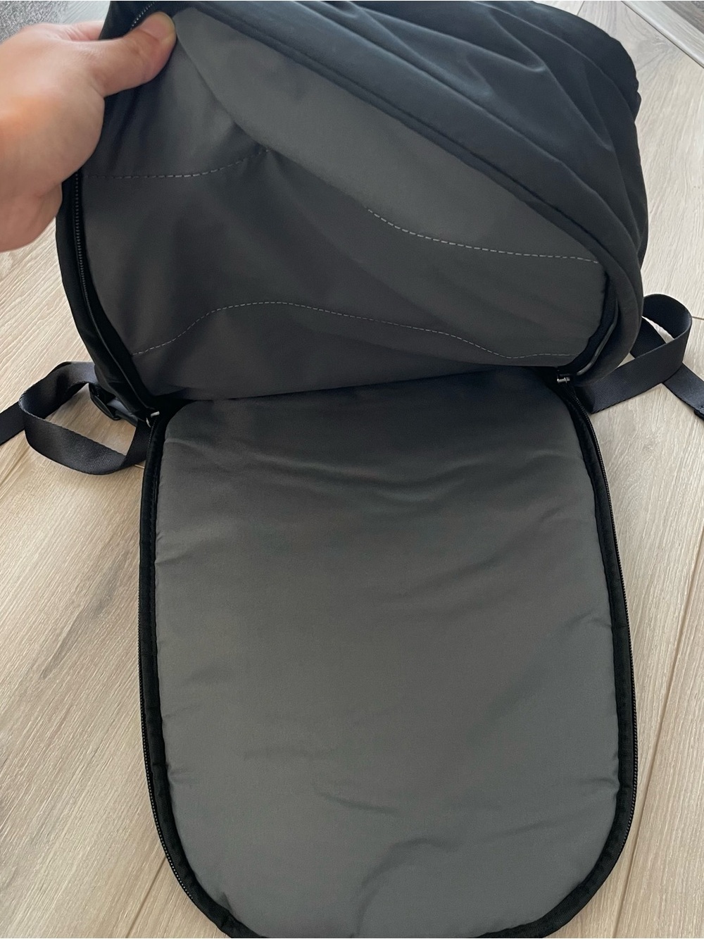 Nike Black Padded Everyday Backpack with Laptop Sleeve - Picture 5 of 5